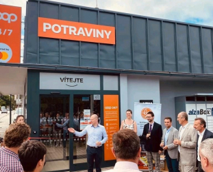Coop Czech Opens Biggest Manless Store Coop Czech Opens Biggest Manless Store